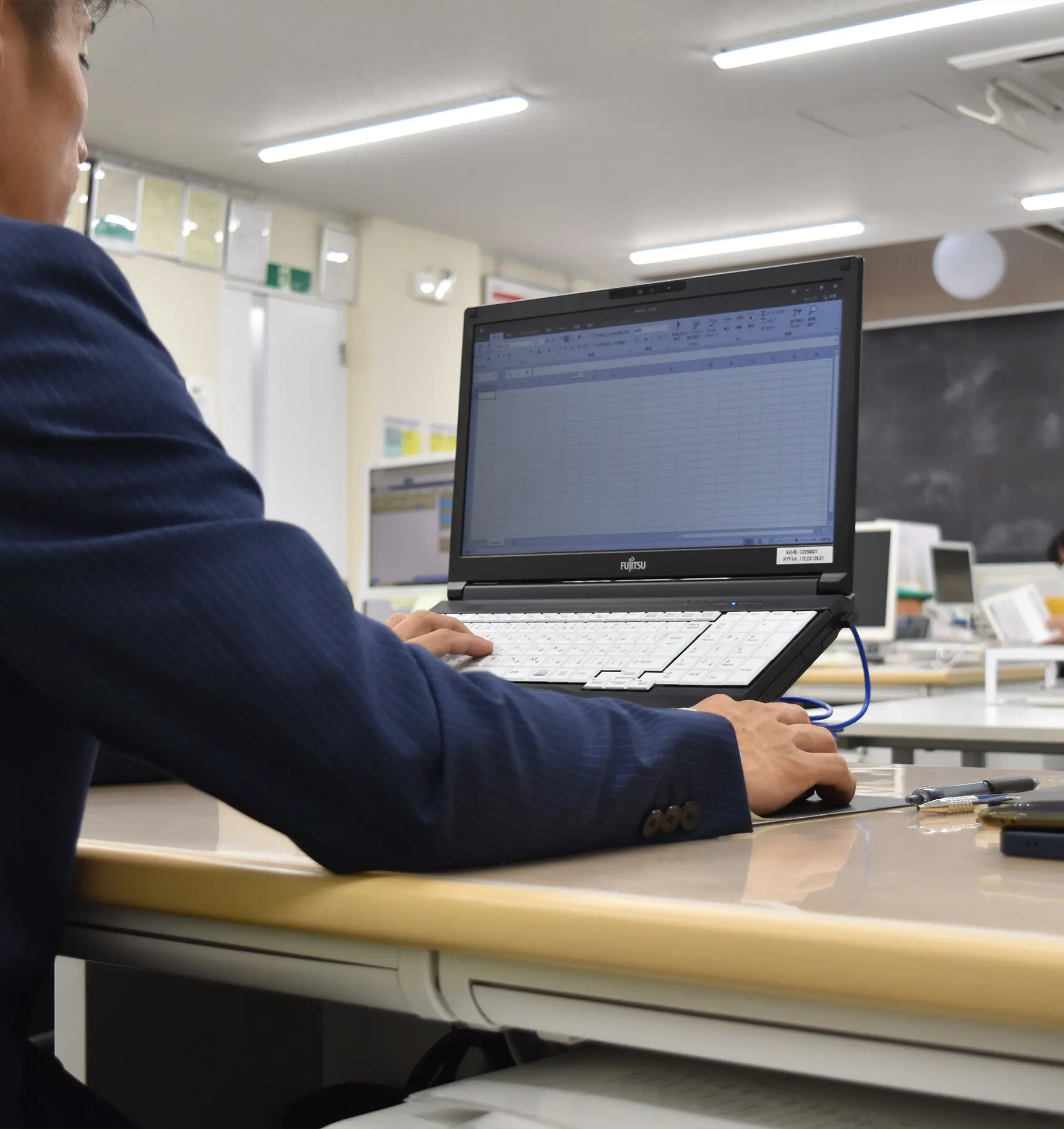 盛岡いすゞモーター 商談イメージ